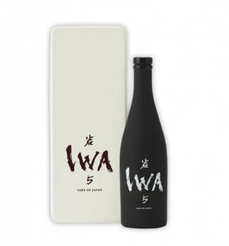 IWA - 5 Sake Jumai Daigingo (720ml)